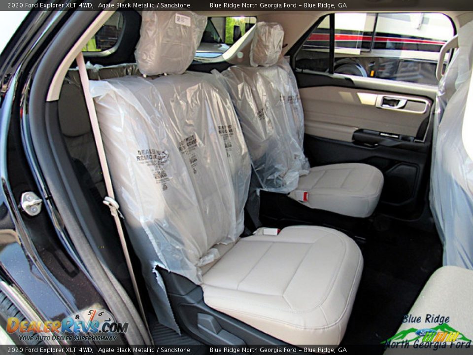 2020 Ford Explorer XLT 4WD Agate Black Metallic / Sandstone Photo #12