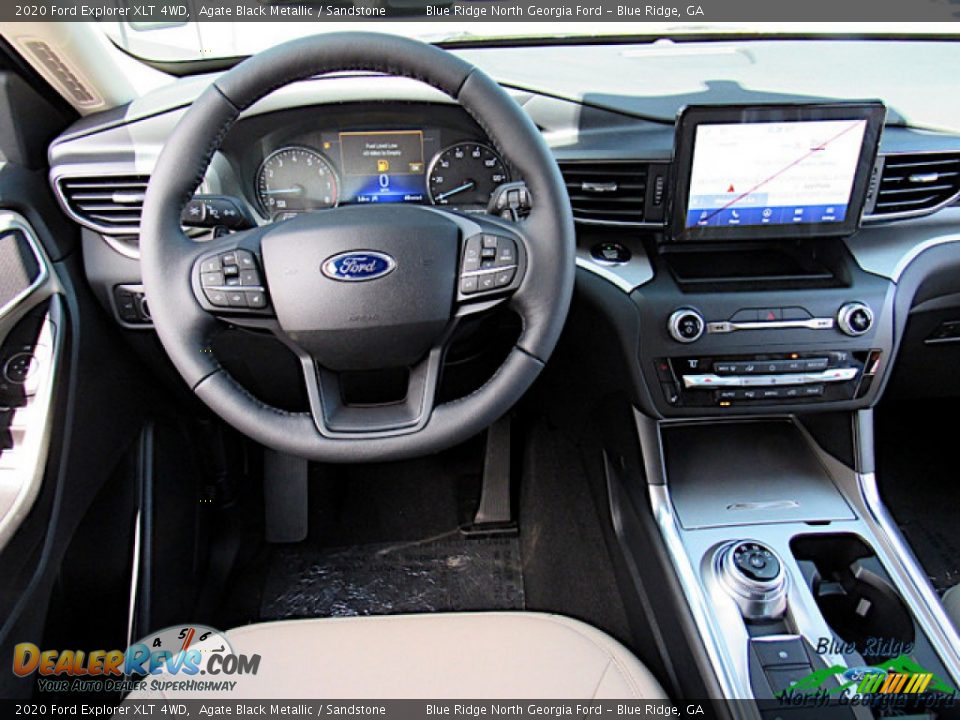 2020 Ford Explorer XLT 4WD Agate Black Metallic / Sandstone Photo #15