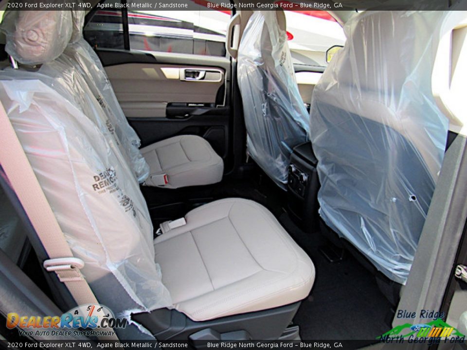 2020 Ford Explorer XLT 4WD Agate Black Metallic / Sandstone Photo #30