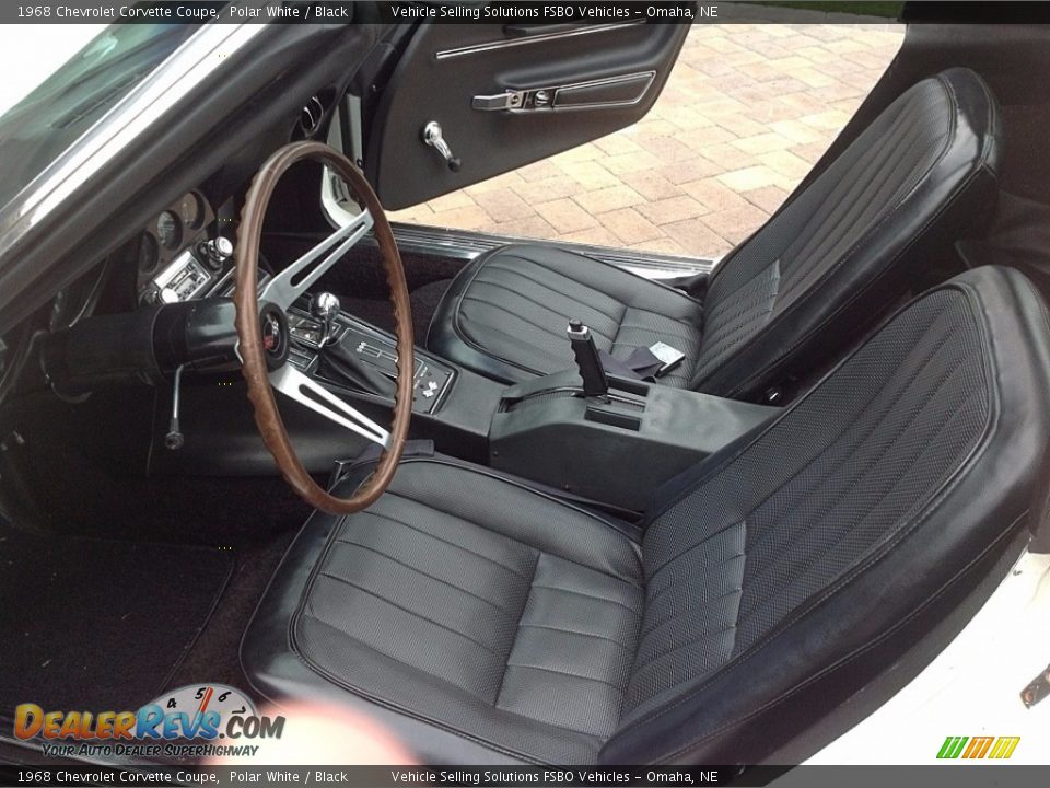 Front Seat of 1968 Chevrolet Corvette Coupe Photo #7