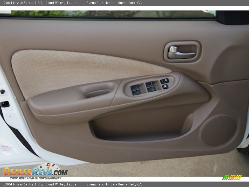 Door Panel of 2004 Nissan Sentra 1.8 S Photo #21