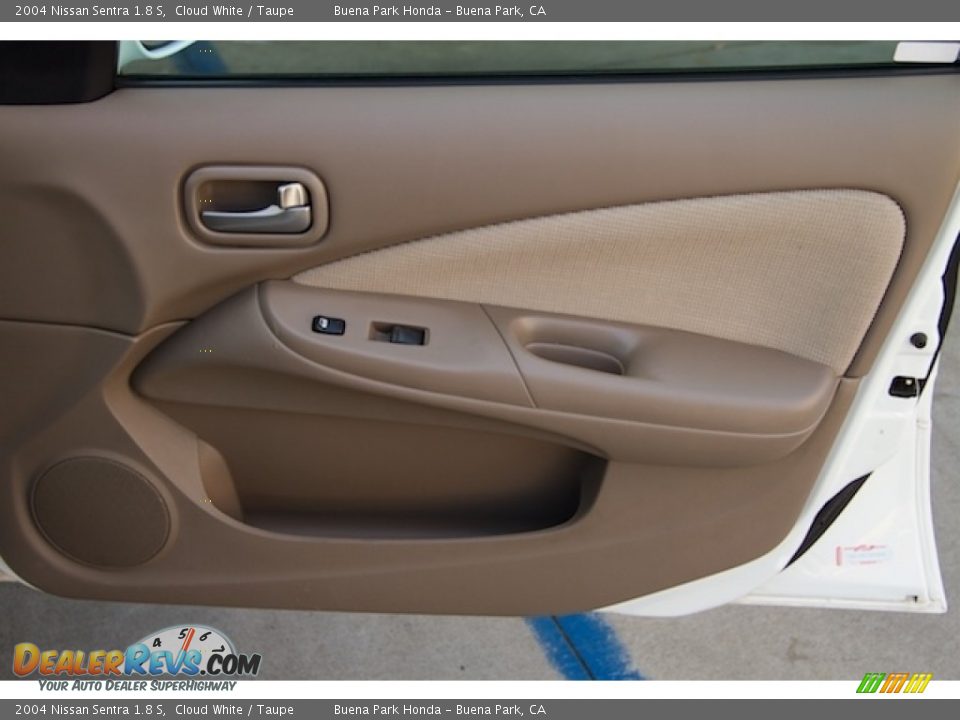 Door Panel of 2004 Nissan Sentra 1.8 S Photo #24
