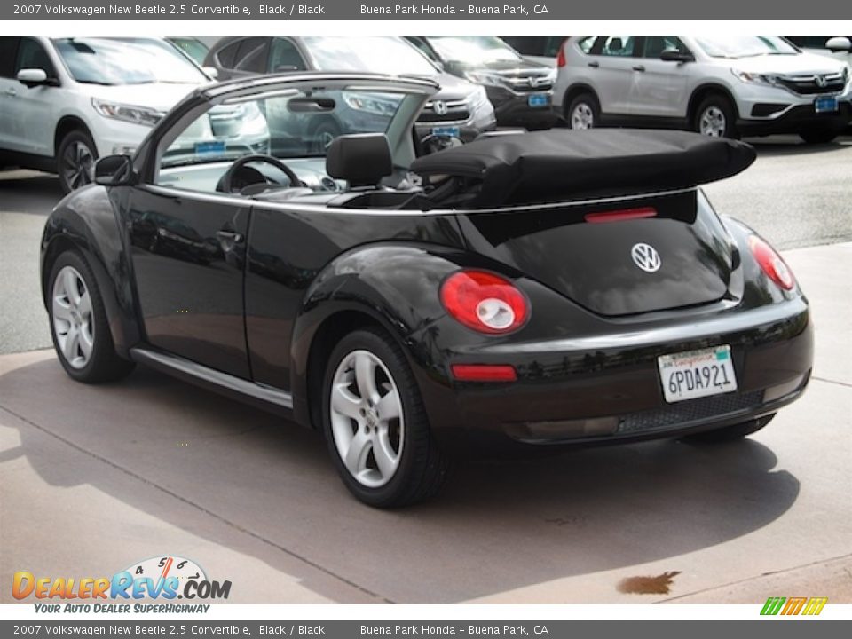 2007 Volkswagen New Beetle 2.5 Convertible Black / Black Photo #17