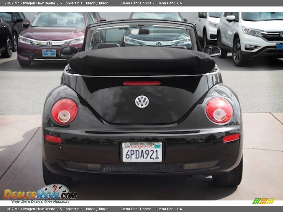 2007 Volkswagen New Beetle 2.5 Convertible Black / Black Photo #18