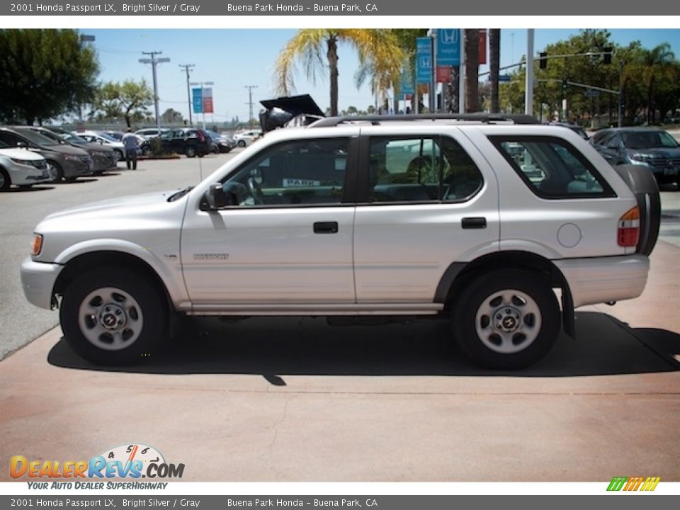 Bright Silver 2001 Honda Passport LX Photo #9