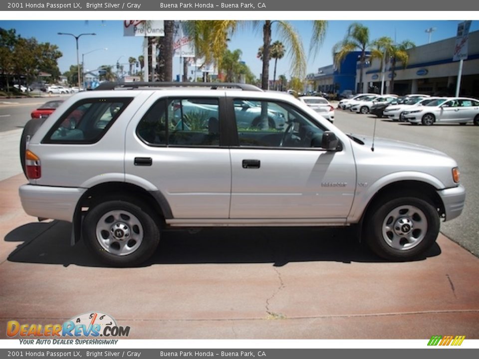 Bright Silver 2001 Honda Passport LX Photo #12