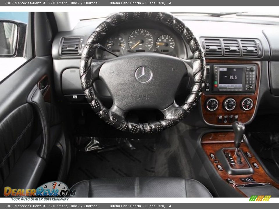 2002 Mercedes-Benz ML 320 4Matic Black / Charcoal Photo #5