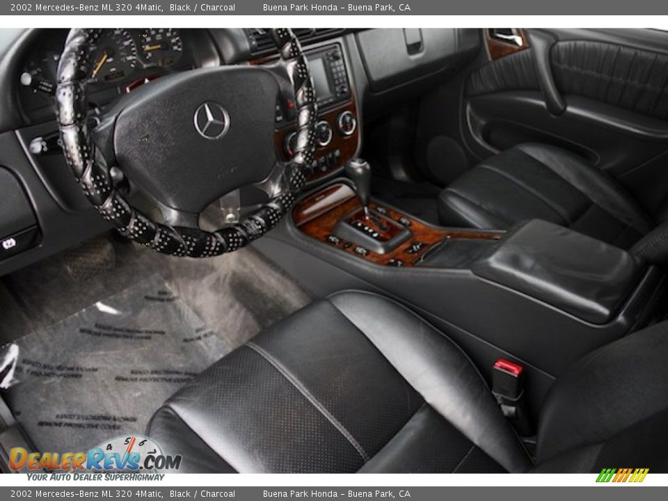 2002 Mercedes-Benz ML 320 4Matic Black / Charcoal Photo #11