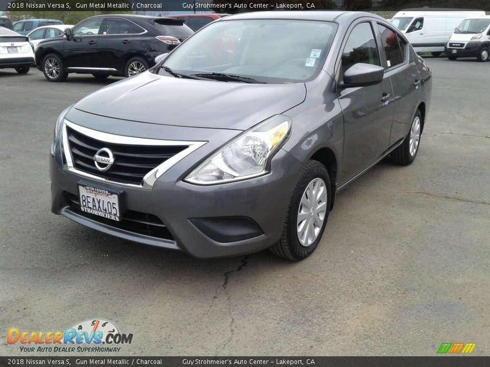 2018 Nissan Versa S Gun Metal Metallic / Charcoal Photo #2