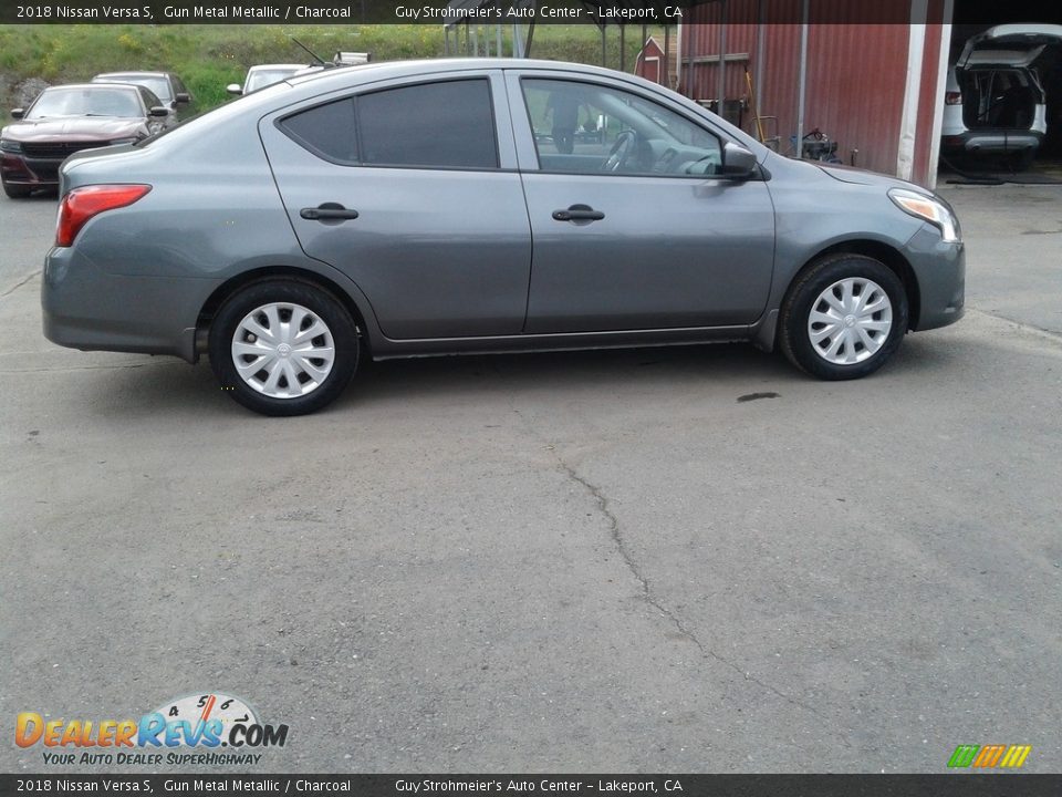 2018 Nissan Versa S Gun Metal Metallic / Charcoal Photo #5