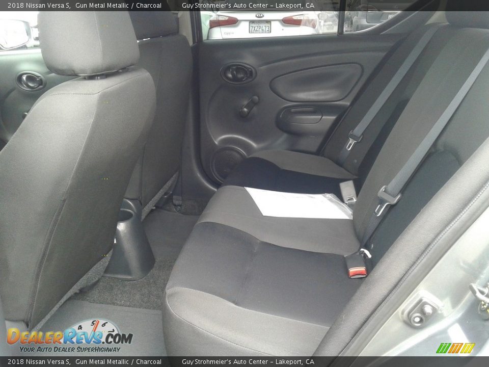 2018 Nissan Versa S Gun Metal Metallic / Charcoal Photo #8