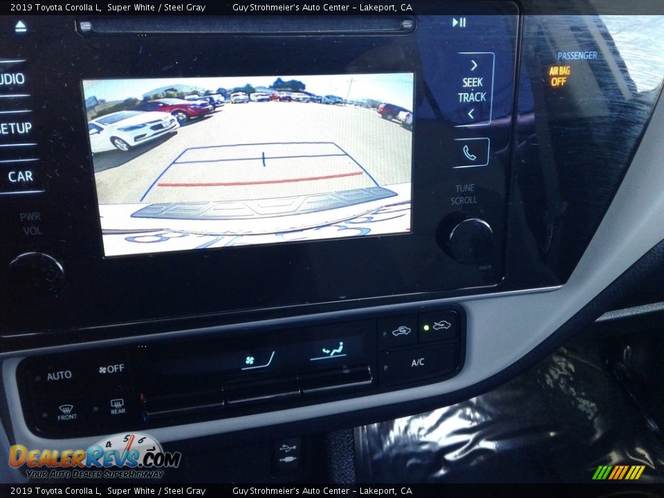 2019 Toyota Corolla L Super White / Steel Gray Photo #11