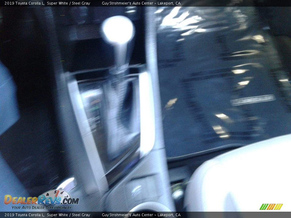 2019 Toyota Corolla L Super White / Steel Gray Photo #14