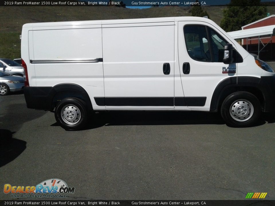 2019 Ram ProMaster 1500 Low Roof Cargo Van Bright White / Black Photo #9