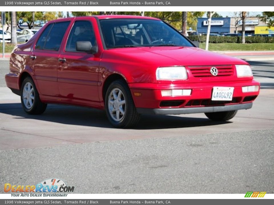 Tornado Red 1998 Volkswagen Jetta GLS Sedan Photo #1