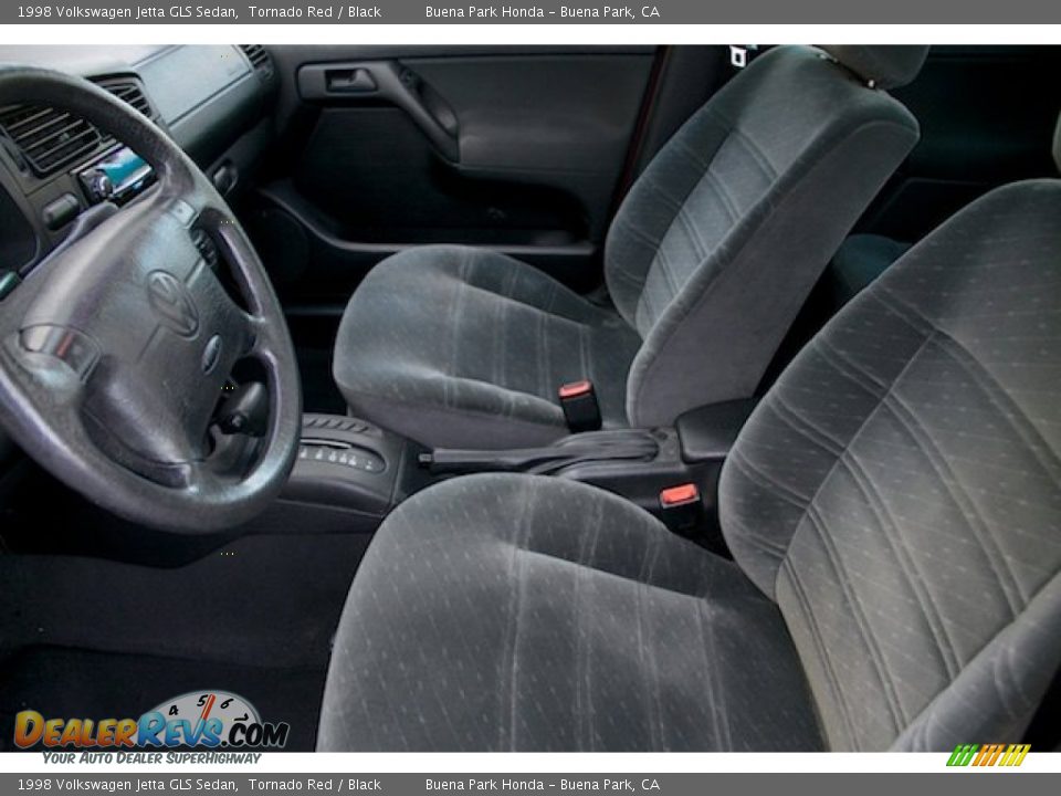 Black Interior - 1998 Volkswagen Jetta GLS Sedan Photo #3