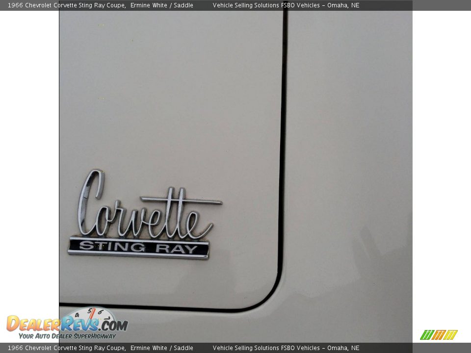 1966 Chevrolet Corvette Sting Ray Coupe Ermine White / Saddle Photo #4