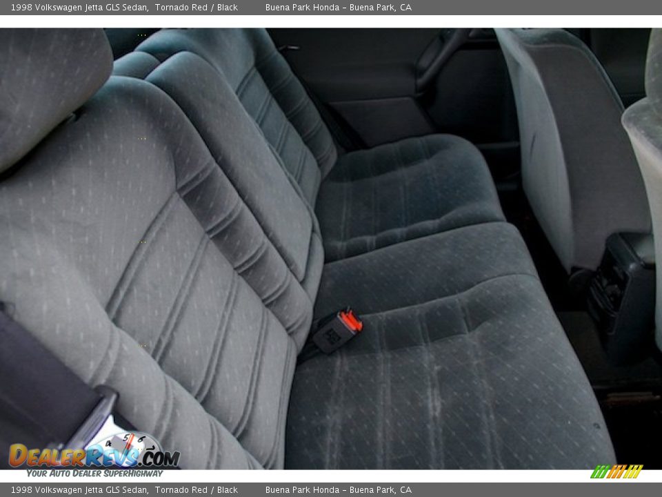 Rear Seat of 1998 Volkswagen Jetta GLS Sedan Photo #17