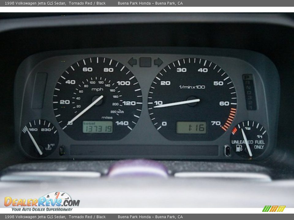 1998 Volkswagen Jetta GLS Sedan Gauges Photo #21