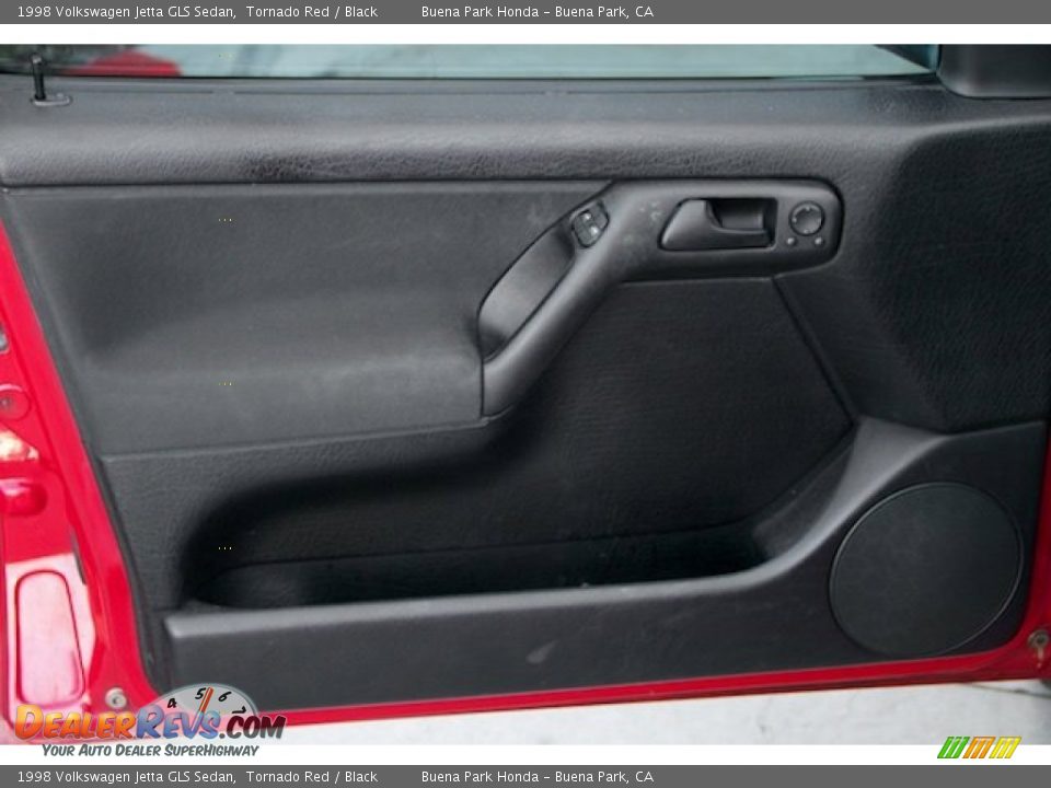 Door Panel of 1998 Volkswagen Jetta GLS Sedan Photo #22