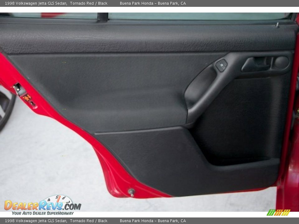 Door Panel of 1998 Volkswagen Jetta GLS Sedan Photo #23