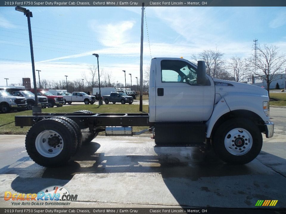 Oxford White 2019 Ford F750 Super Duty Regular Cab Chassis Photo #1