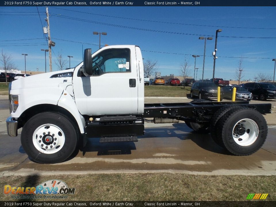 Oxford White 2019 Ford F750 Super Duty Regular Cab Chassis Photo #5