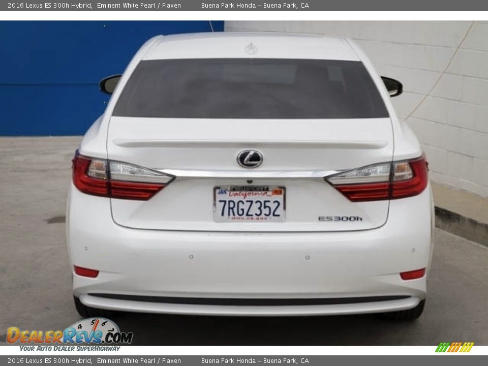 2016 Lexus ES 300h Hybrid Eminent White Pearl / Flaxen Photo #9