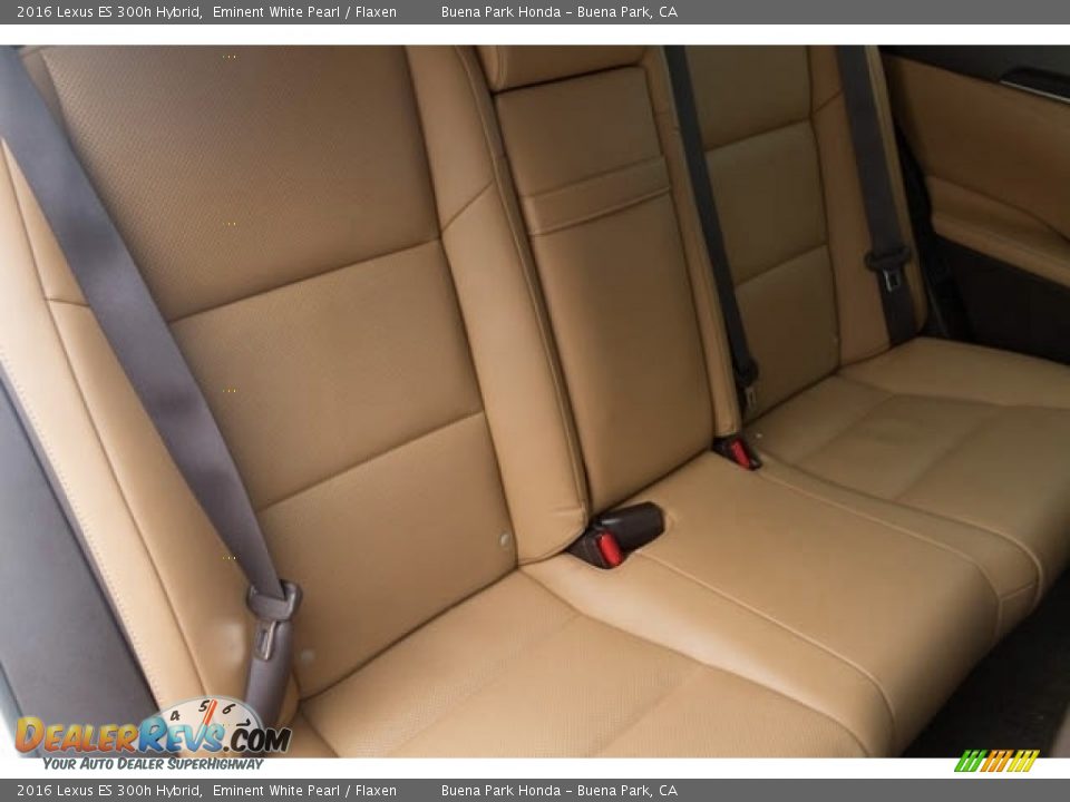 Rear Seat of 2016 Lexus ES 300h Hybrid Photo #16