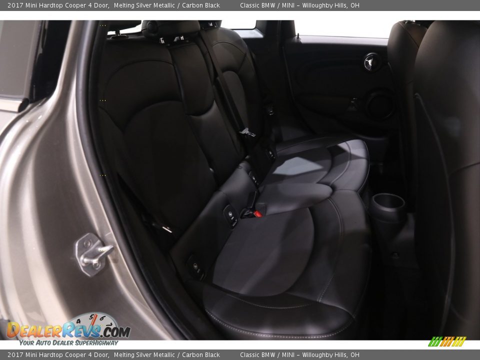 2017 Mini Hardtop Cooper 4 Door Melting Silver Metallic / Carbon Black Photo #28