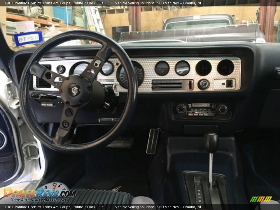 Dashboard of 1981 Pontiac Firebird Trans Am Coupe Photo #13