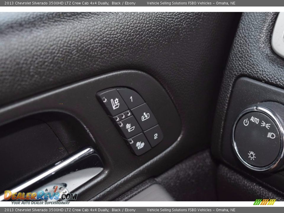 Door Panel of 2013 Chevrolet Silverado 3500HD LTZ Crew Cab 4x4 Dually Photo #13
