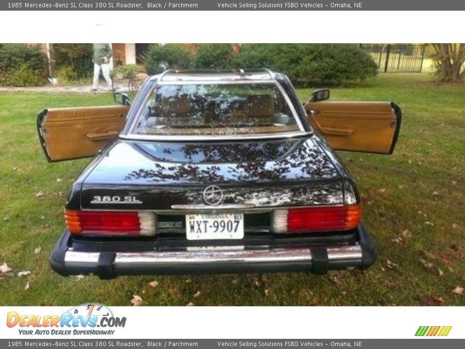 1985 Mercedes-Benz SL Class 380 SL Roadster Black / Parchment Photo #6