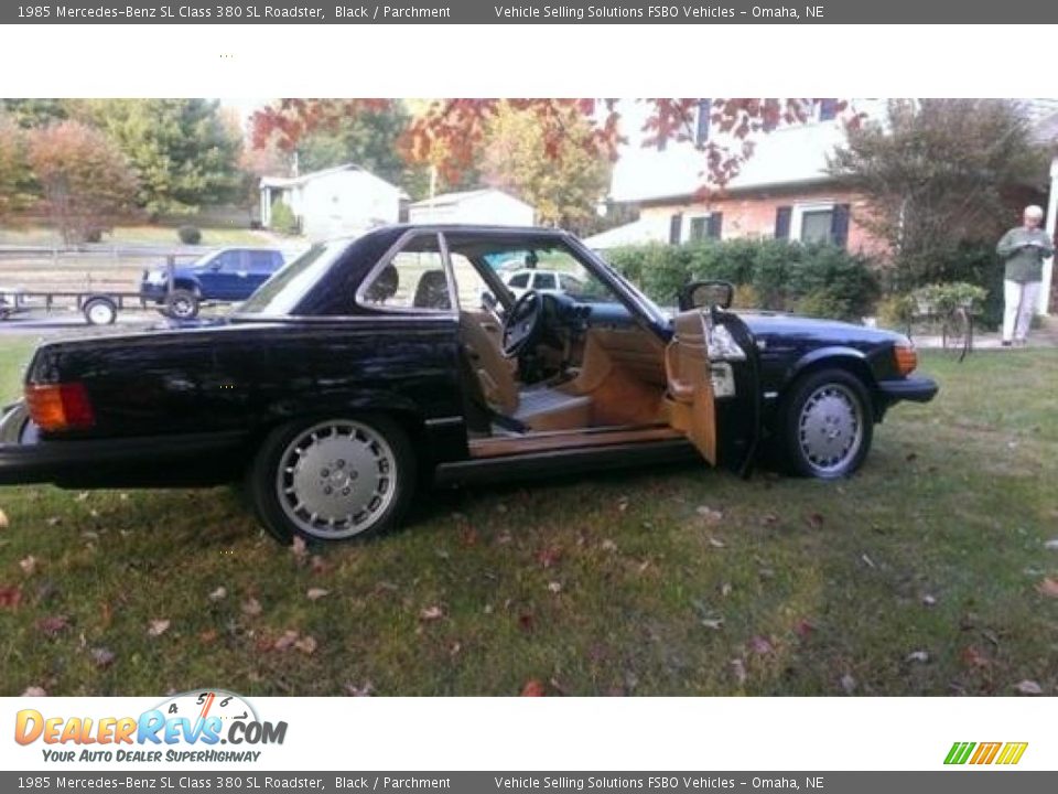 1985 Mercedes-Benz SL Class 380 SL Roadster Black / Parchment Photo #7