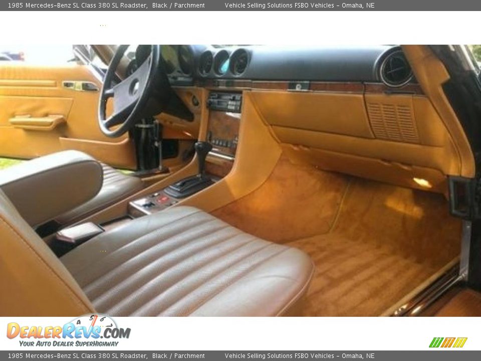 Front Seat of 1985 Mercedes-Benz SL Class 380 SL Roadster Photo #11