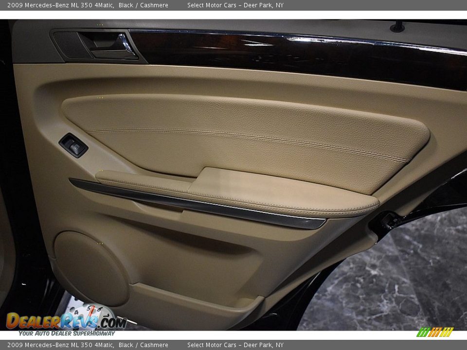2009 Mercedes-Benz ML 350 4Matic Black / Cashmere Photo #21