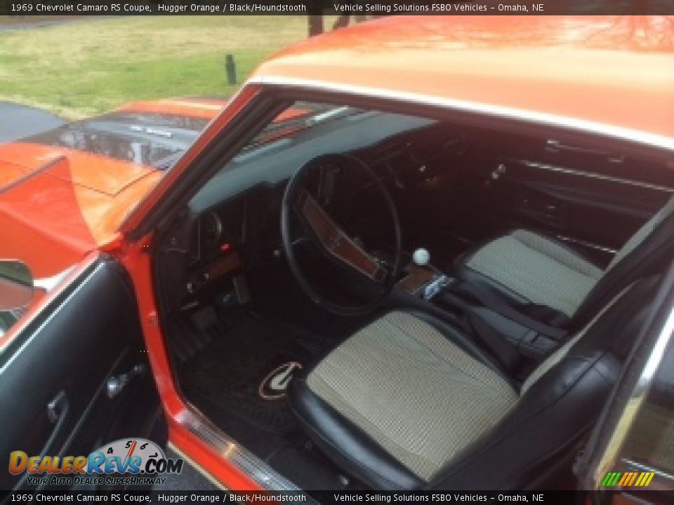 1969 Chevrolet Camaro RS Coupe Hugger Orange / Black/Houndstooth Photo #12