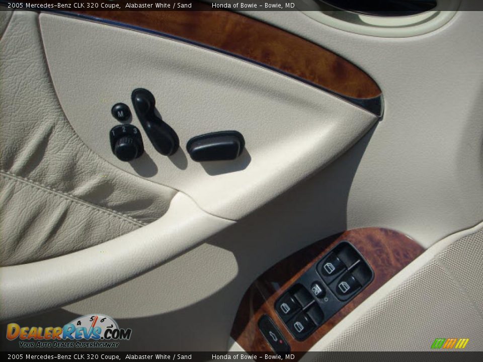 2005 Mercedes-Benz CLK 320 Coupe Alabaster White / Sand Photo #18