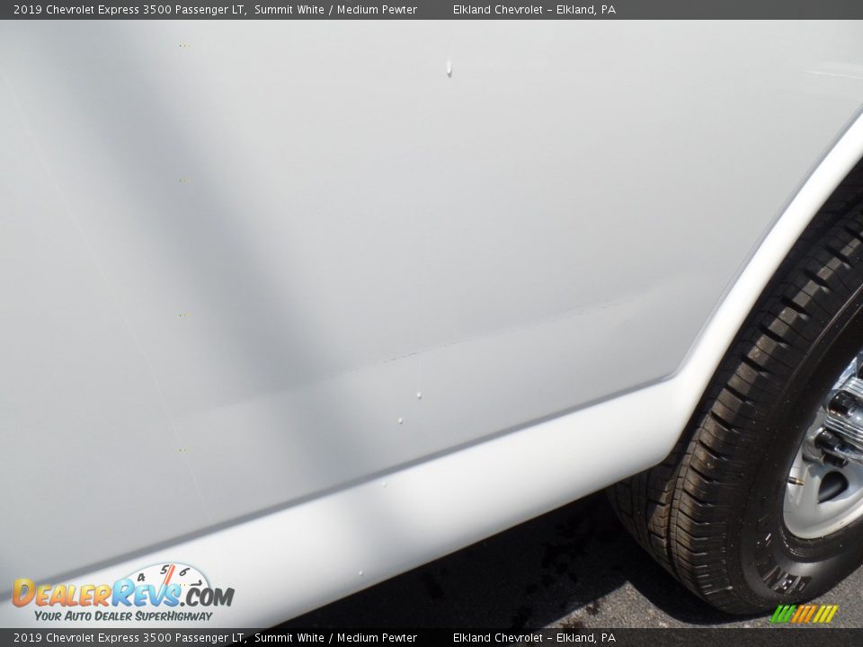 2019 Chevrolet Express 3500 Passenger LT Summit White / Medium Pewter Photo #17