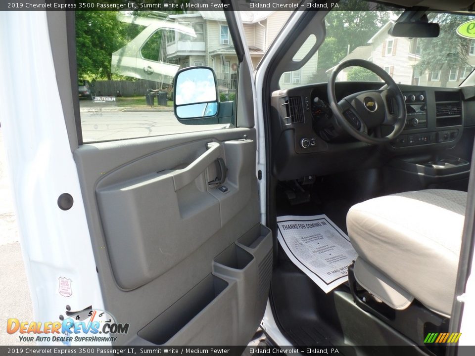 2019 Chevrolet Express 3500 Passenger LT Summit White / Medium Pewter Photo #18