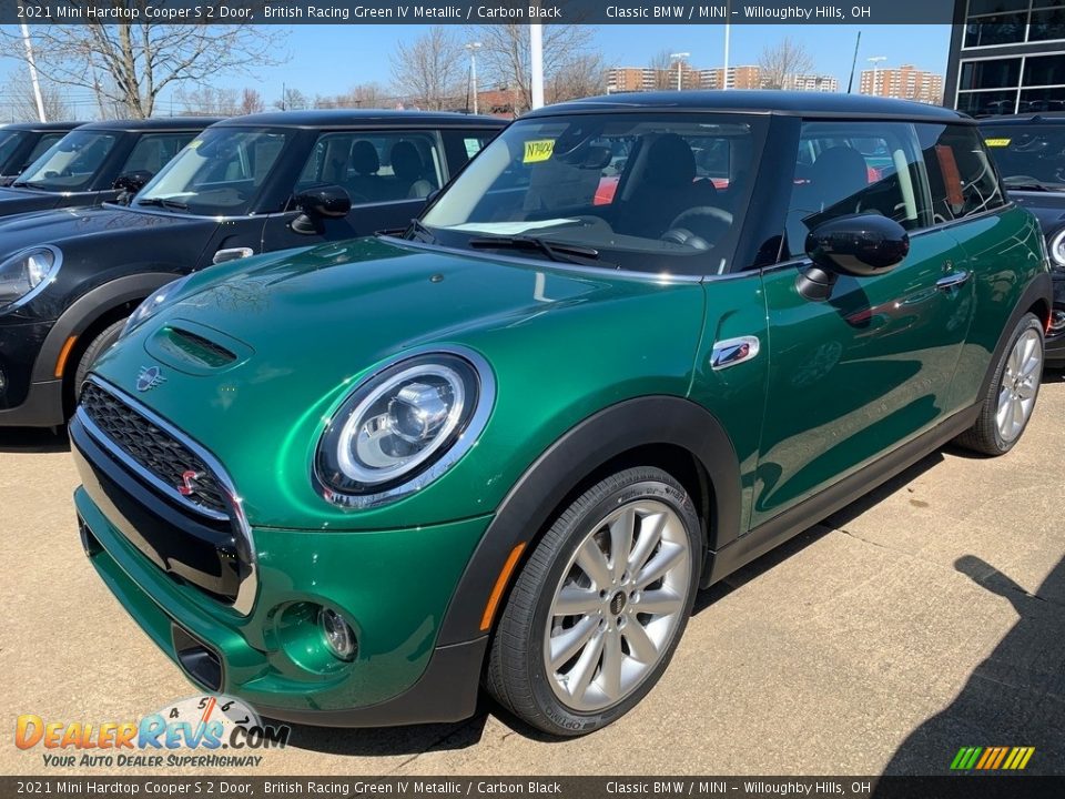 Front 3/4 View of 2021 Mini Hardtop Cooper S 2 Door Photo #1
