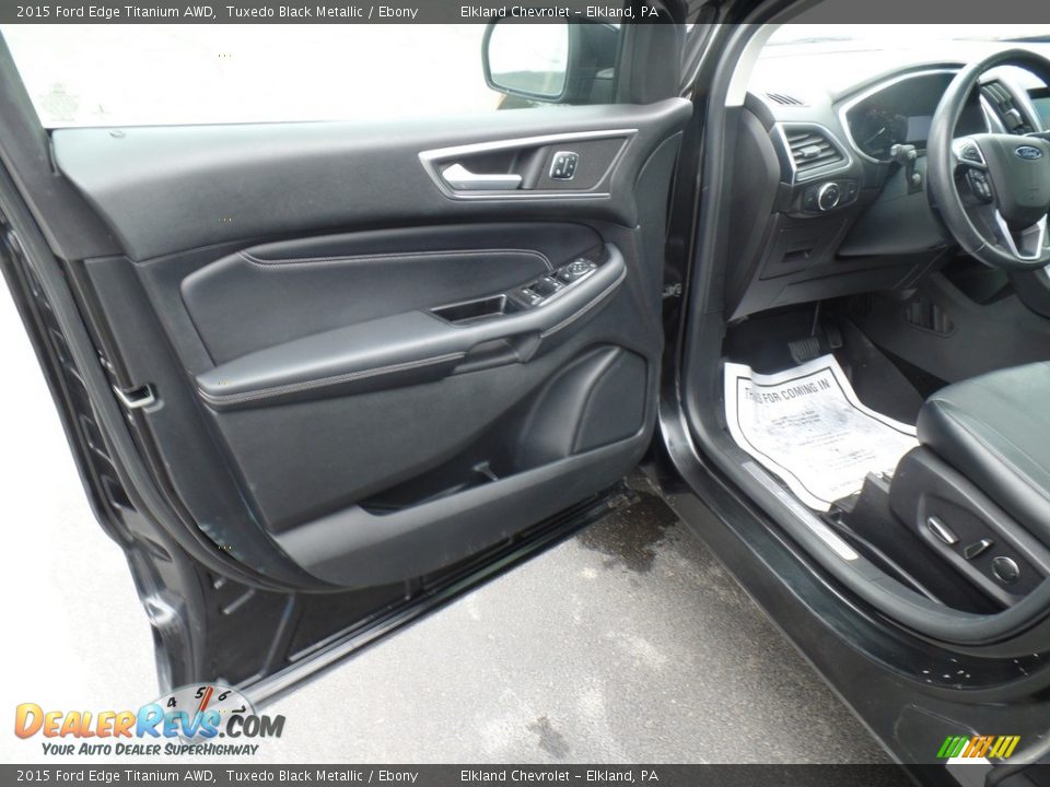Door Panel of 2015 Ford Edge Titanium AWD Photo #14