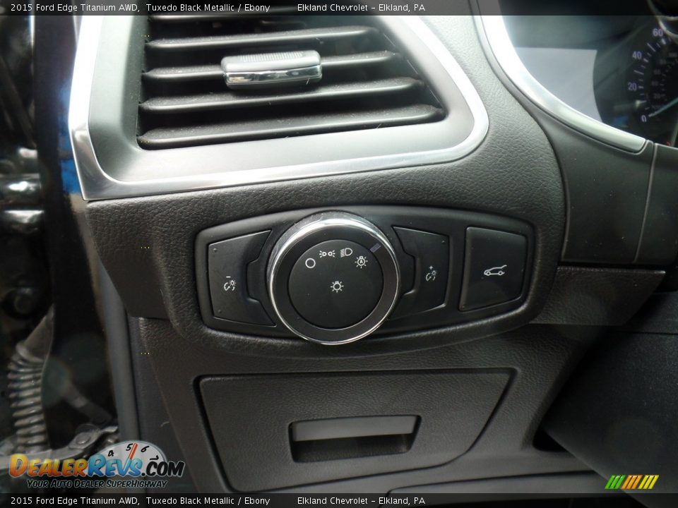Controls of 2015 Ford Edge Titanium AWD Photo #22