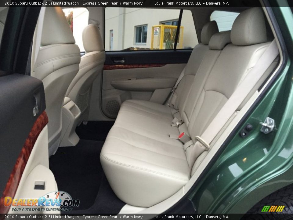 2010 Subaru Outback 2.5i Limited Wagon Cypress Green Pearl / Warm Ivory Photo #16