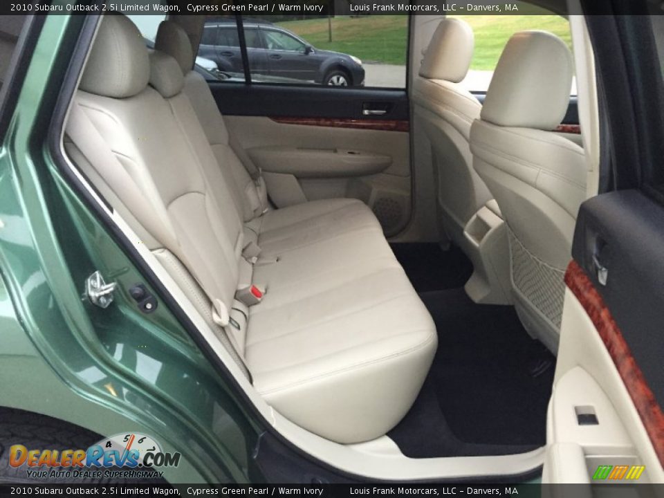 2010 Subaru Outback 2.5i Limited Wagon Cypress Green Pearl / Warm Ivory Photo #17