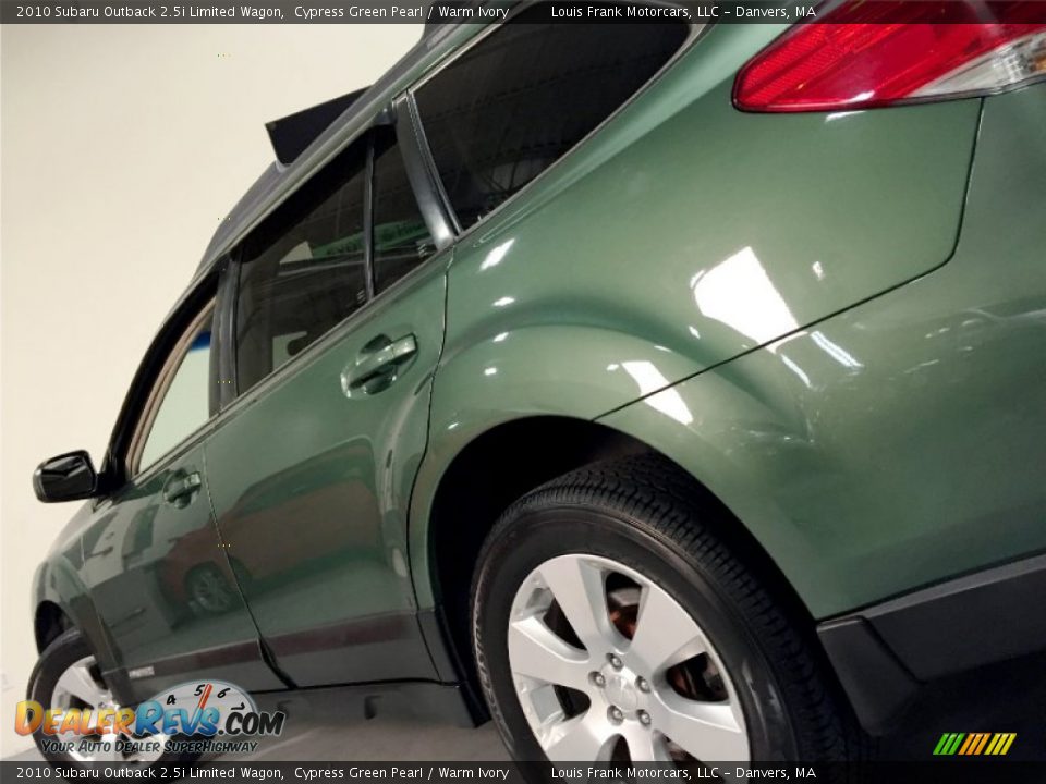 2010 Subaru Outback 2.5i Limited Wagon Cypress Green Pearl / Warm Ivory Photo #23