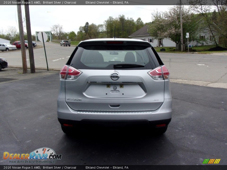 2016 Nissan Rogue S AWD Brilliant Silver / Charcoal Photo #4