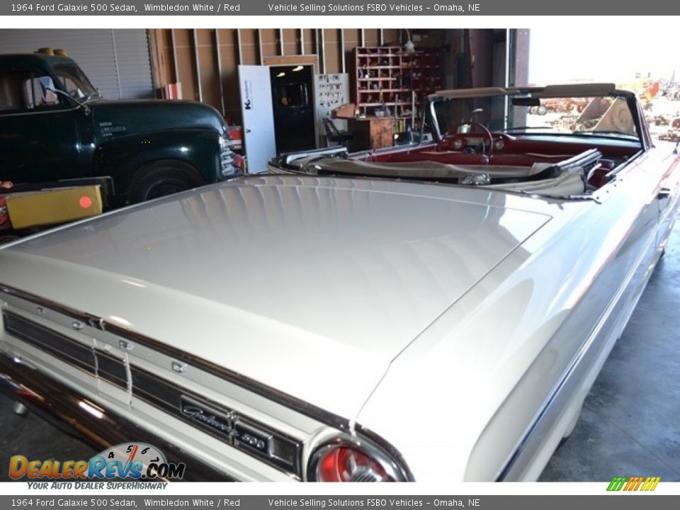 1964 Ford Galaxie 500 Sedan Wimbledon White / Red Photo #11