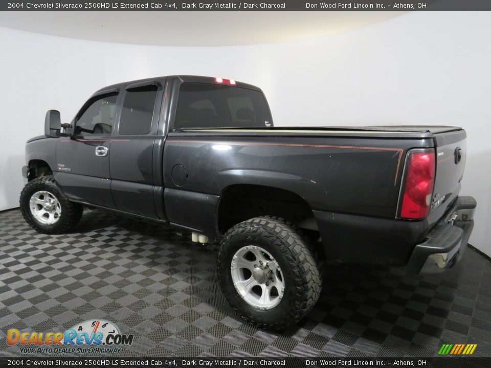 2004 Chevrolet Silverado 2500HD LS Extended Cab 4x4 Dark Gray Metallic / Dark Charcoal Photo #9