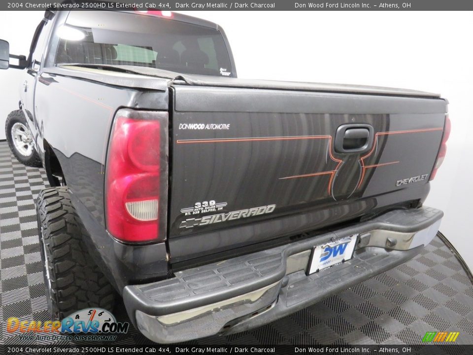 2004 Chevrolet Silverado 2500HD LS Extended Cab 4x4 Dark Gray Metallic / Dark Charcoal Photo #11